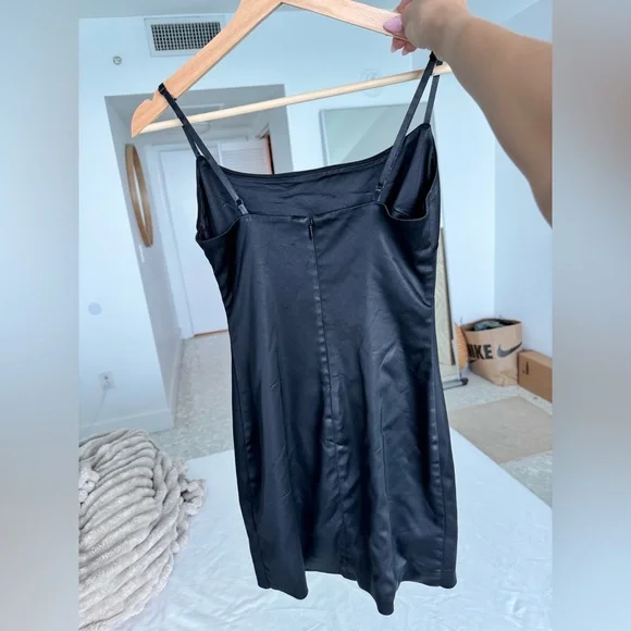 Aritzia dresses HAUL - Picture 12 of 12